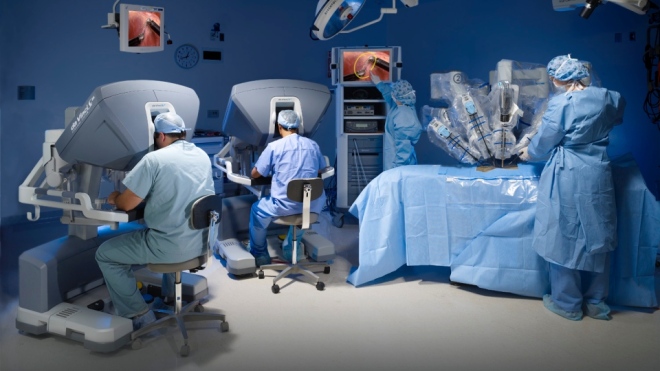 operating room with da vinci surgical machine