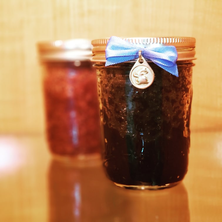 Sugar facial scrub by Special Flower Oil, Co,